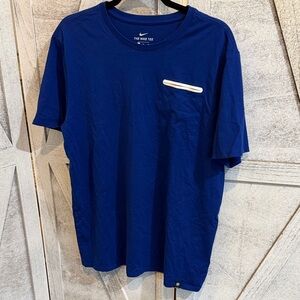 Nike Men's Chelsea Football Club Short Sleeve Tee